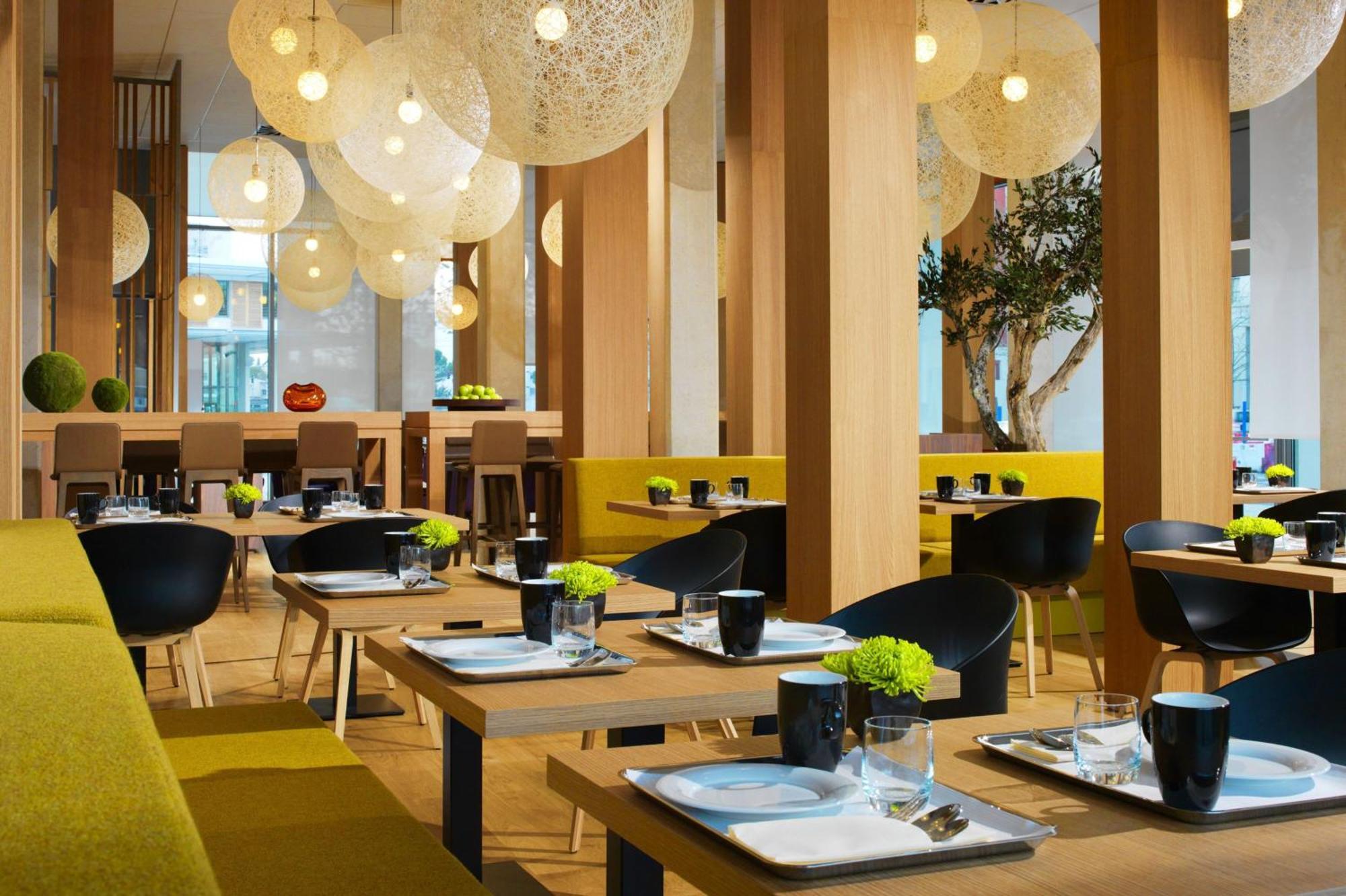 Courtyard By Marriott Montpellier Hotel Екстериор снимка