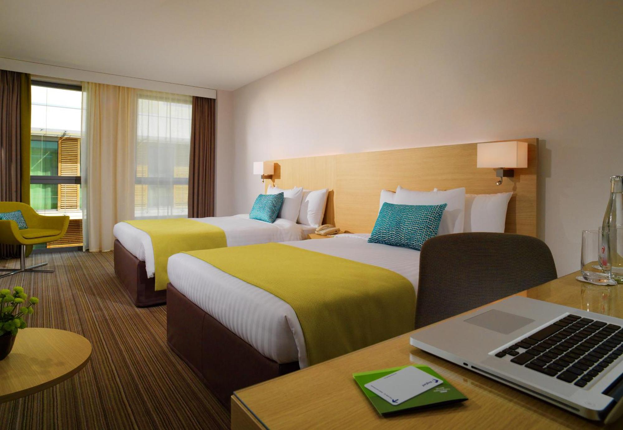 Courtyard By Marriott Montpellier Hotel Екстериор снимка