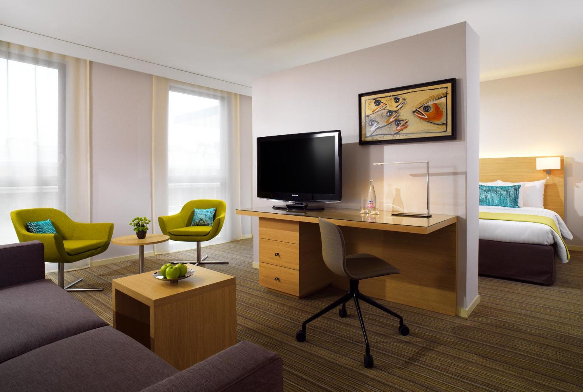 Courtyard By Marriott Montpellier Hotel Екстериор снимка